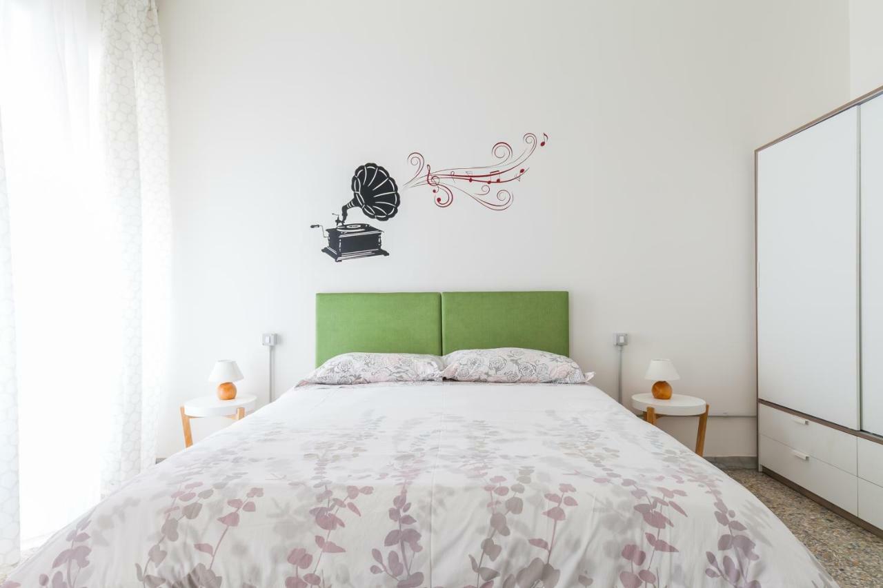 로마 Vino E Vinili B&B 외부 사진